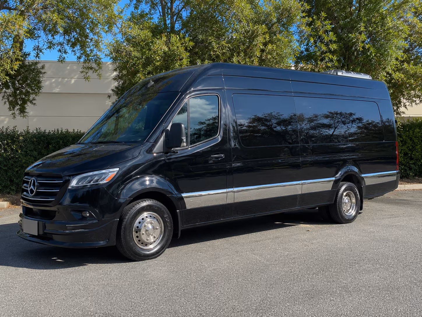 book the perfect ride for your next airport transfer 3