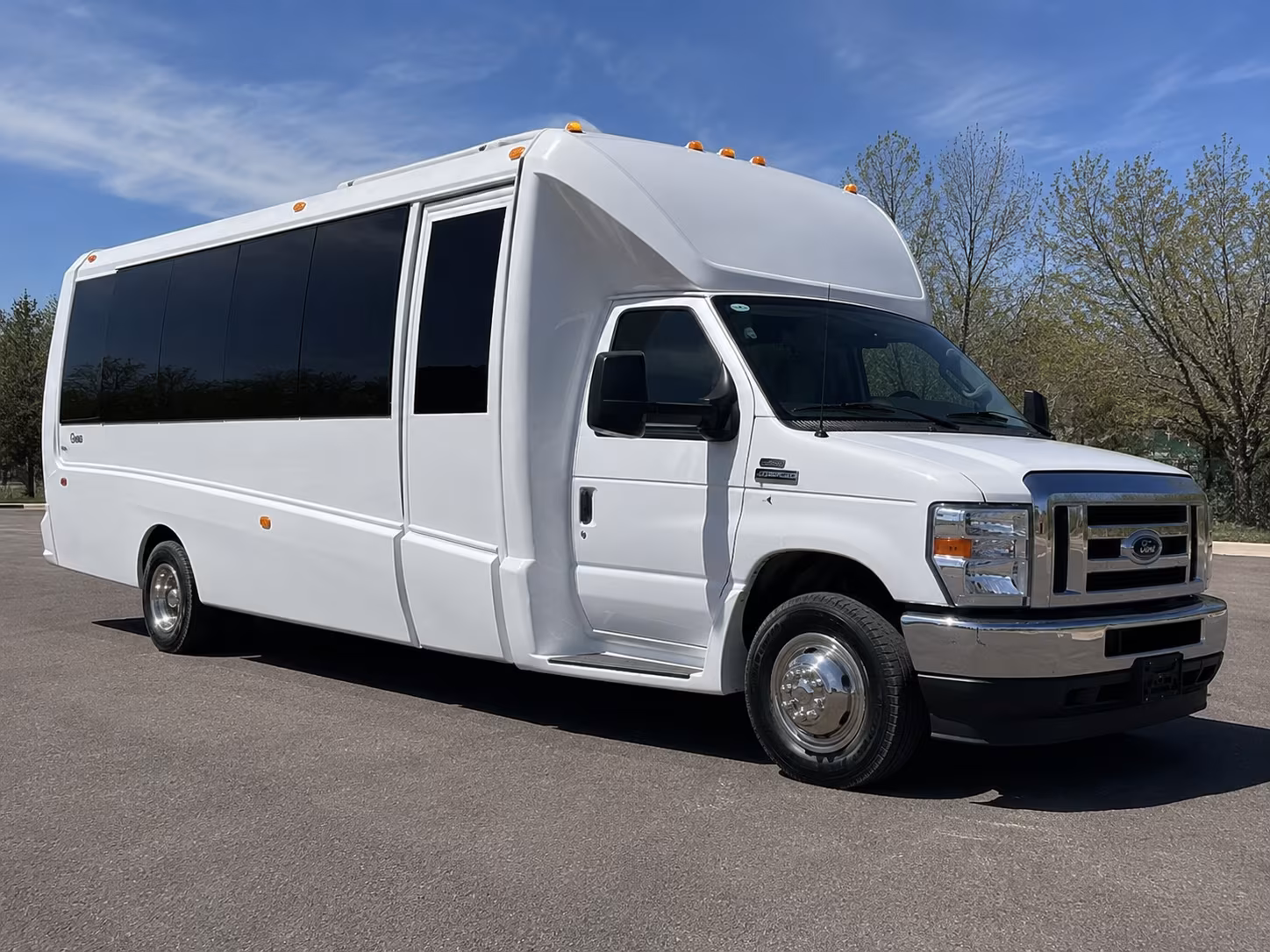 concert bus rentals for groups heading to bay area venues