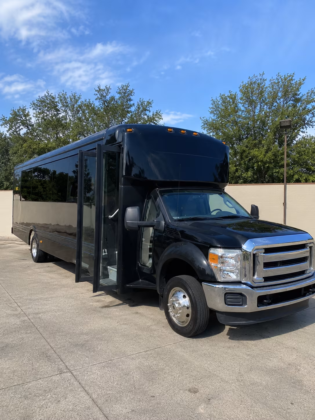 folsom 20 passenger party bus