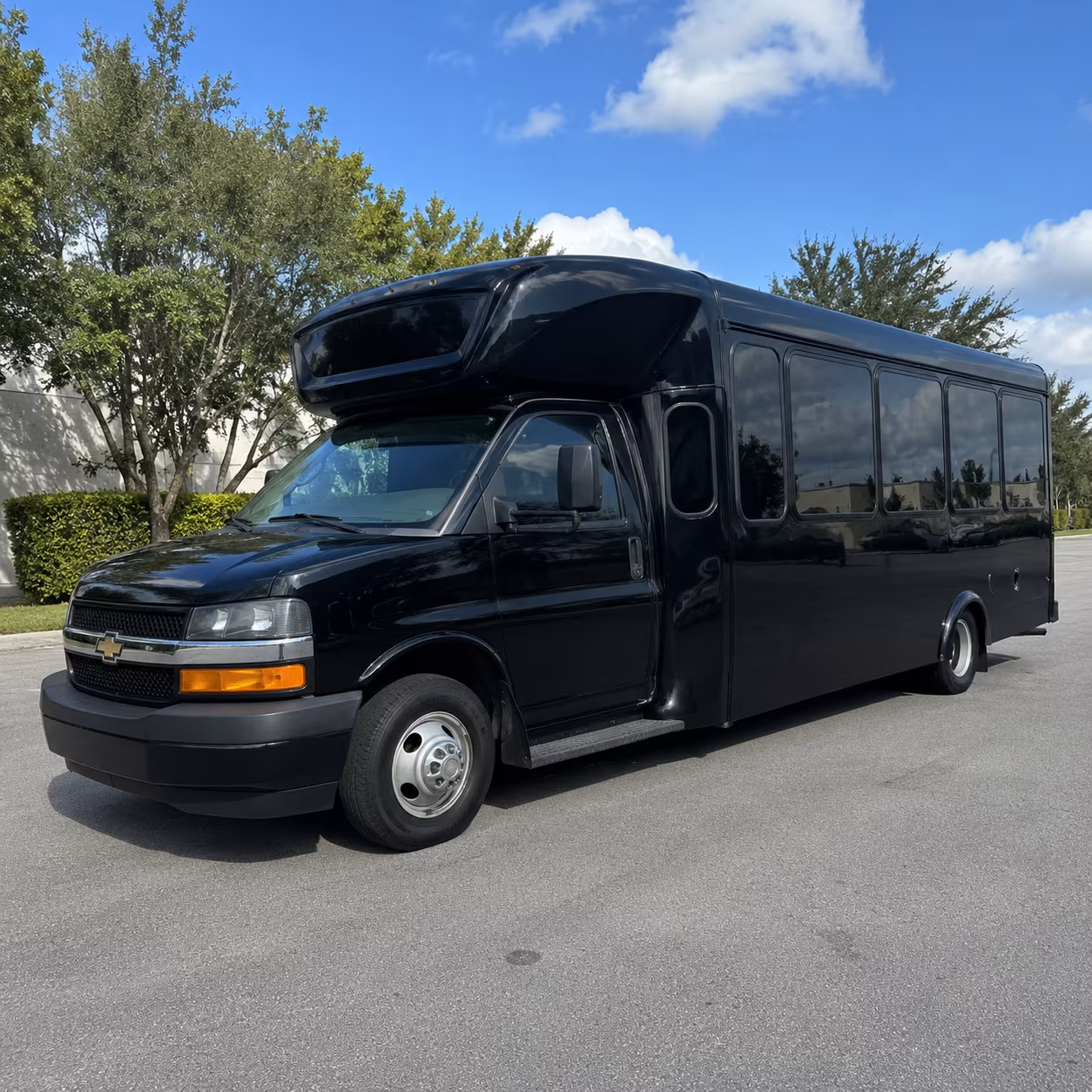 party buses to golden 1 center concerts in sacramento